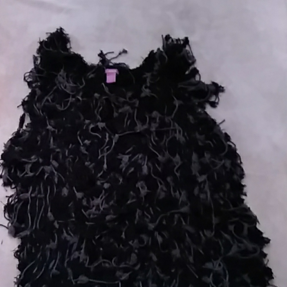 Vest - Picture 2 of 4